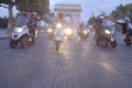 A poil scooter Champs Elysées pari
