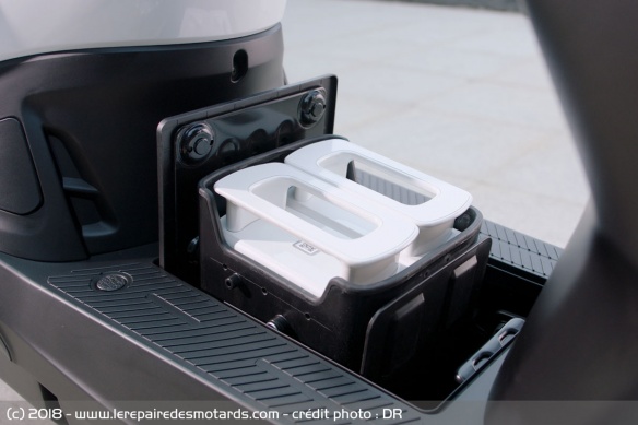 Les batteries Ionex se placent dans le plancher Les batteries Ionex se placent dans le plancher