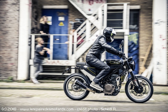 Husqvarna 401 Svartpilen Husqvarna 401 Svartpilen