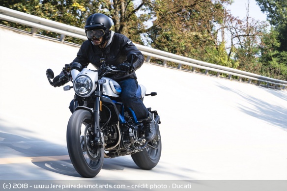 Ducati Scrambler Café Racer 2019