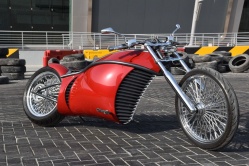Le Model One sera bientôt rejoint par l'E-Bullet - Crédit photo : E-Choppers