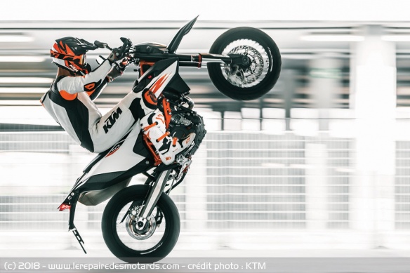 KTM 690 SMC-R KTM 690 SMC-R