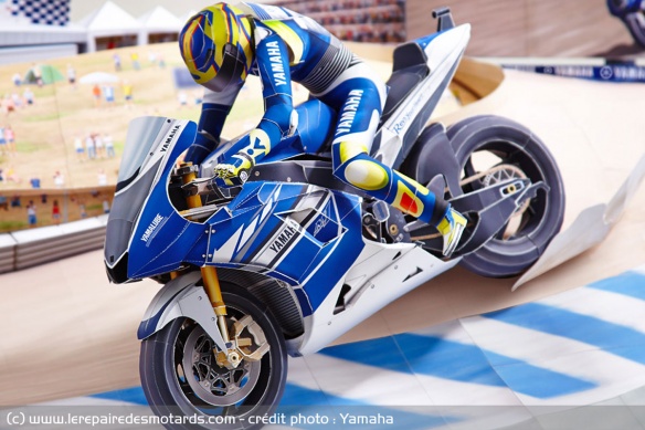 Le mythique dépassement de Rossi sur Stoner à Laguna Seca Le mythique dépassement de Rossi sur Stoner à Laguna Seca