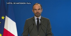 Suspension de la hausse des taxes sur les carburants