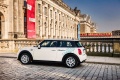 BMW Mercedes associent mobilité urbaine