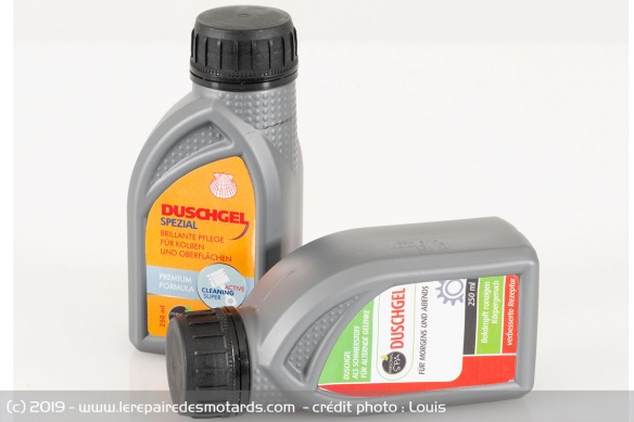 Les bidons d'huile gel douche Les bidons d'huile gel douche