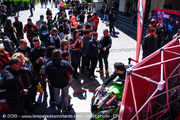 Paddock WSBK au FSBK
