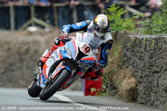 Hickman remporte le Joey Dunlop TT Championship Hickman remporte le Joey Dunlop TT Championship