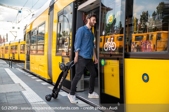 L'e-tron Scooter s'adresse aux usagers urbains L'e-tron Scooter s'adresse aux usagers urbains
