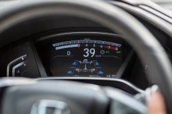 L'Europe veut imposer le limiteur vitesse automatique - Crédit photo : Honda