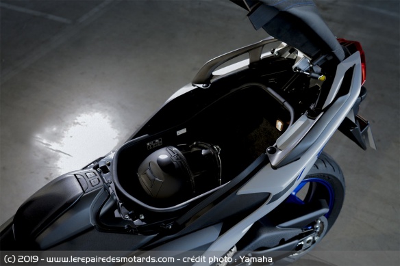 Coffre du Yamaha TMax 560