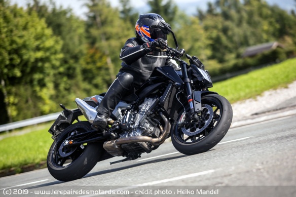 L'essai KTM 890 Duke R disponible d'ici quelques jours sur Le Repaire des Motards ! L'essai KTM 890 Duke R disponible d'ici quelques jours sur Le Repaire des Motards !