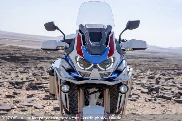 Phares à LED de la Honda CRF1100L Africa Twin Adventure Sports Phares à LED de la Honda CRF1100L Africa Twin Adventure Sports