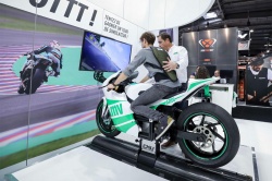 Améliorer sa conduite par un simulateur moto