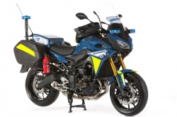 Rappel : 130 Yamaha Tracer des forces de l'ordre au garage