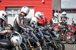 Formation à la moto sur circuit avec Nolan