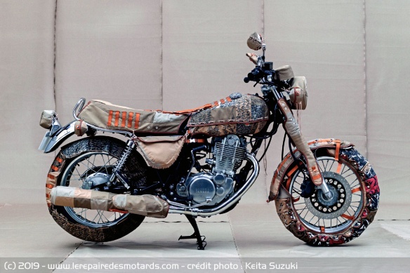 La SR400 s'habille pour la Fashion Week La SR400 s'habille pour la Fashion Week