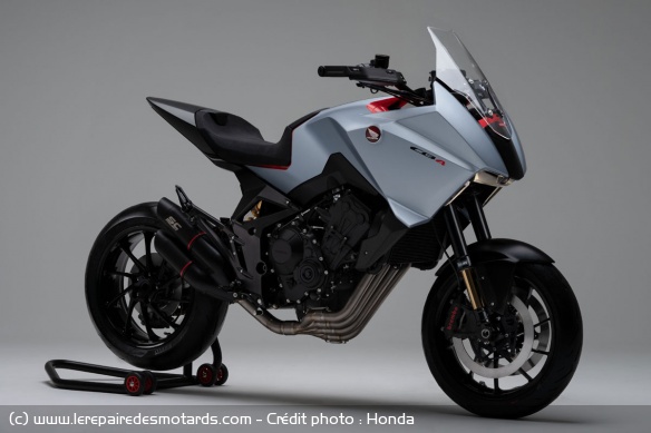 Le Concept CB4X présenté il y a un an Le Concept CB4X présenté il y a un an