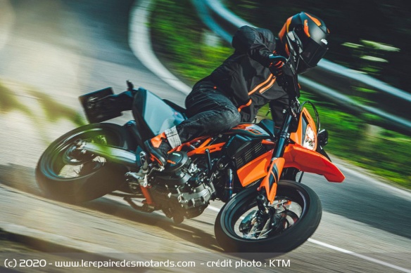 KTM 690 SMC-R 2021 KTM 690 SMC-R 2021