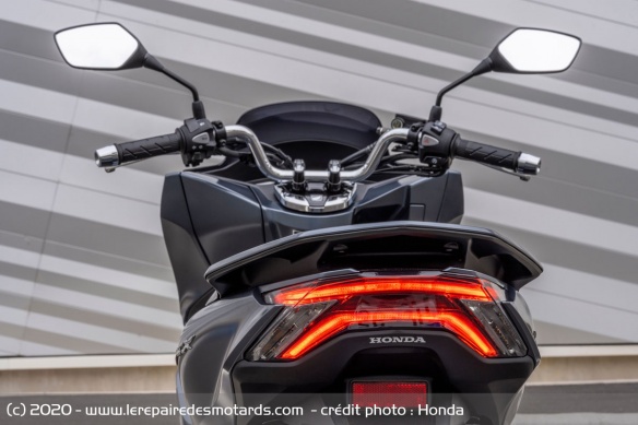 Phare arrière du Honda PCX 125 Phare arrière du Honda PCX 125
