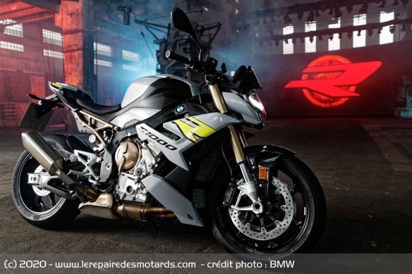 La S1000R perd 5,1 kg pour ce nouveau millésime La S1000R perd 5,1 kg pour ce nouveau millésime