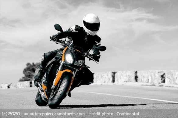 Pneus sport-touring Continental ContiRoad Pneus sport-touring Continental ContiRoad