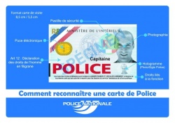 Comment reconnaître une vraie carte de police