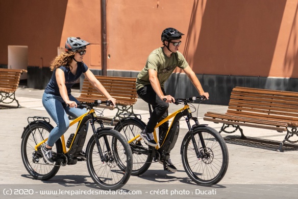 Le e-Scrambler s'adresse aux usagers urbains Le e-Scrambler s'adresse aux usagers urbains