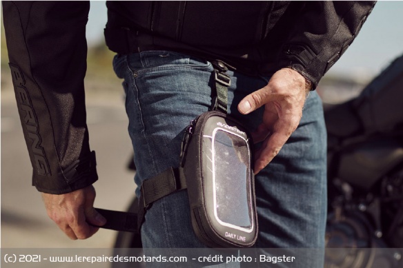 La D-Line Smart se porte à la cuisse ou à l'avant-bras La D-Line Smart se porte à la cuisse ou à l'avant-bras
