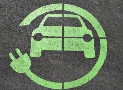 L'électrique moins cher que le thermique - Crédit photo : Paul Brennan/Pixabay