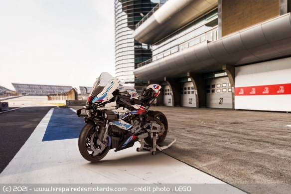 Maquette Lego Technic BMW M1000RR