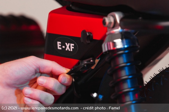 La batterie non amovible assurera au mieux 70 km d'autonomie La batterie non amovible assurera au mieux 70 km d'autonomie