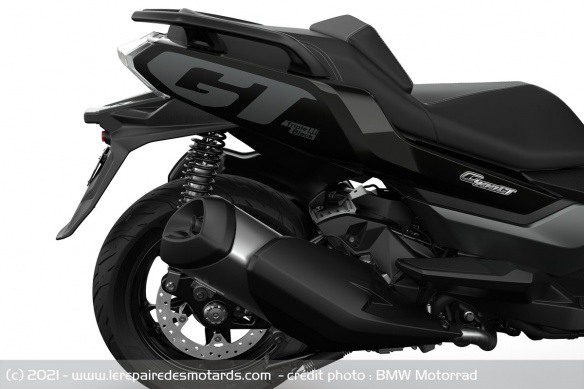 Le monocylindre de 350 cm3 passe Euro 5 Le monocylindre de 350 cm3 passe Euro 5