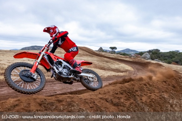 La Honda CRF250R sera disponible dès septembre La Honda CRF250R sera disponible dès septembre