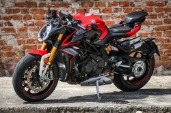 La Brutale 1000 RR aura droit à une version RS plus accessible dès cette année