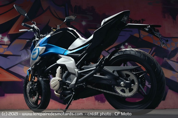 CF Moto 650 NK SP CF Moto 650 NK SP