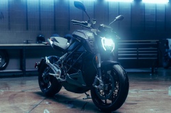 Roadster électrique Zero Motorcycles SR 2022