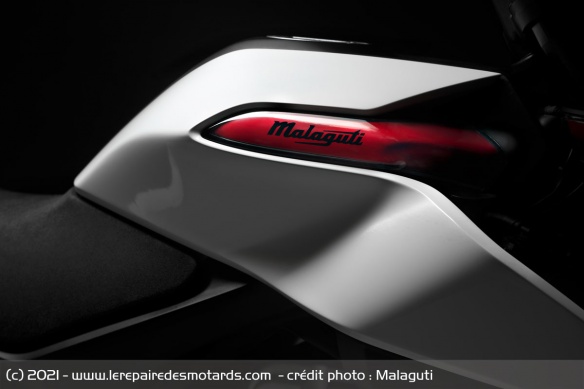 Roadster Malaguti Drakon 125 Roadster Malaguti Drakon 125
