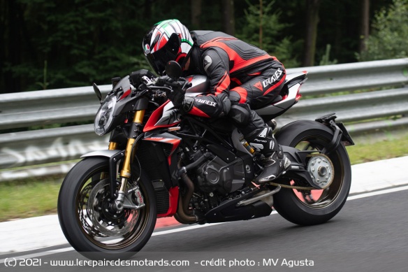 La Brutale 1000 Nürburgring sur le Nordschleife