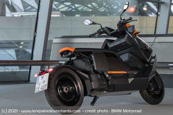 Scooter électrique BMW CE 04