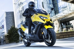 Scooters Yamaha TMAX 2022