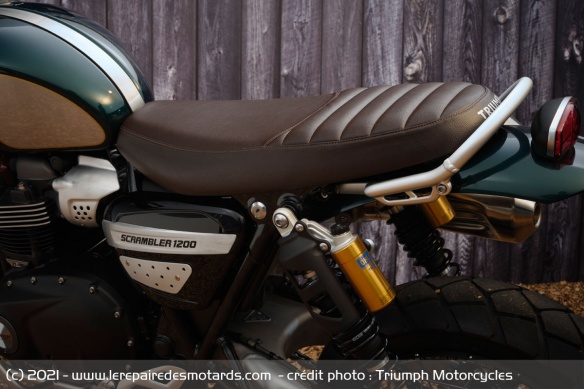 La McQueen Edition opte pour une selle marron La McQueen Edition opte pour une selle marron