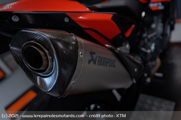 La Black Tech3 Limited Edition reçoit un silencieux Akrapovic La Black Tech3 Limited Edition reçoit un silencieux Akrapovic