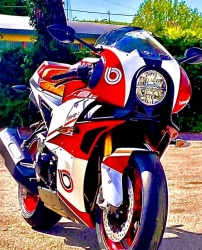 La Bimota KB4 se dévoile