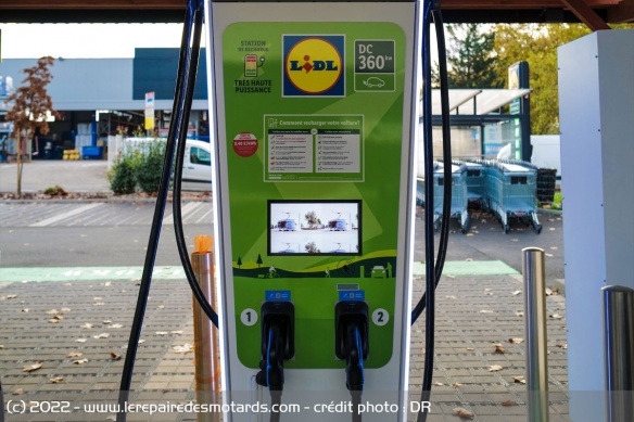 Des bornes de recharge de 360 kW chez Lidl Des bornes de recharge de 360 kW chez Lidl
