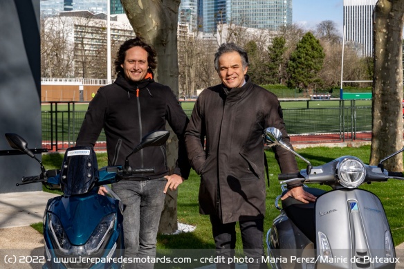Edouard Aubert-Monneret et Philippe Monneret entendent ouvrir 4 centres dédiés à l'électrique d'ici 2025 Edouard Aubert-Monneret et Philippe Monneret entendent ouvrir 4 centres dédiés à l'électrique d'ici 2025