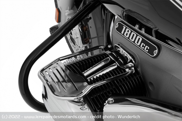 Repose-jambes pour BMW R18 Repose-jambes pour BMW R18