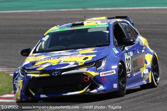 Le V8 à hydrogène est destiné à propulser une Toyota en compétition Le V8 à hydrogène est destiné à propulser une Toyota en compétition