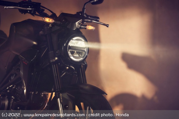 La CB300R se dote d'une nouvelle fourche Showa La CB300R se dote d'une nouvelle fourche Showa