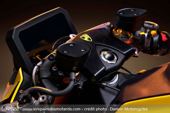 Le roadster conserve le système d'ergonomie réglable Le roadster conserve le système d'ergonomie réglable